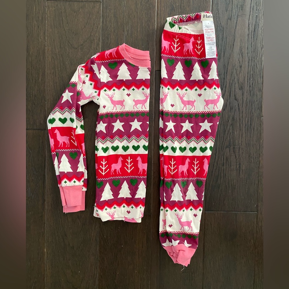 Hatley girls 4t holiday pjs EUC